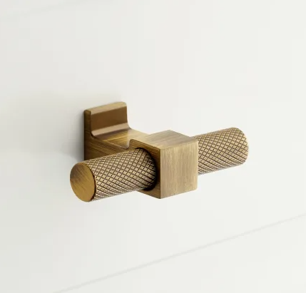 Knobs & Pulls